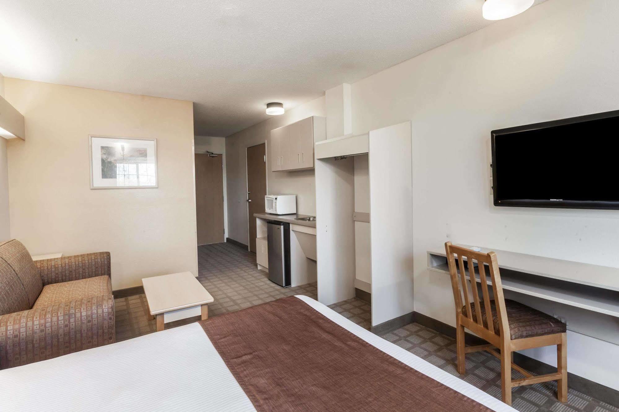 Microtel Inn & Suites By Wyndham Nashville Exterior photo